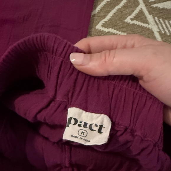 New PACT Coastal organic double gauze split hem wide leg Purple Pants Medium - Picture 3 of 5